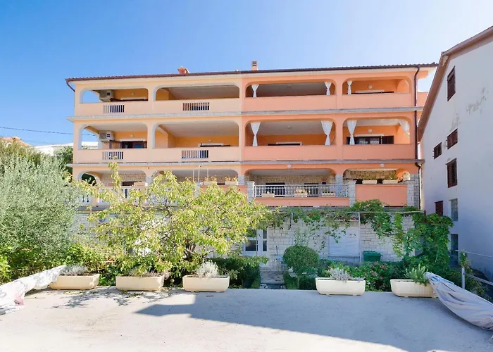 Mirjana B Appartement Lopar