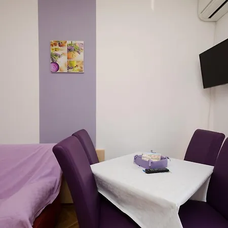 Mirjana B Apartment