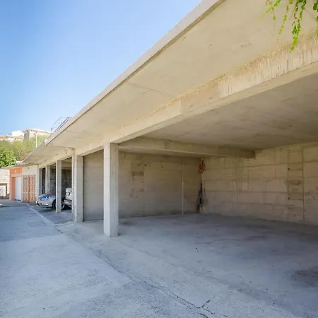 Mirjana B Apartamento Lopar